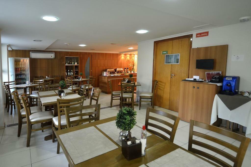 Hotel Flat A Beira Mar De Joao Pessoa Com Ar Exterior foto